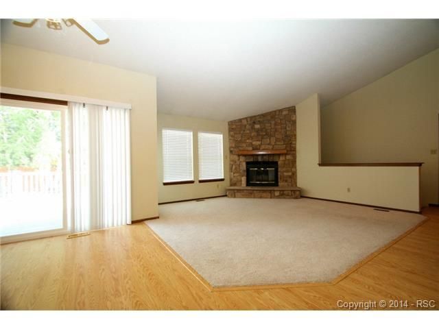 940 Bayfield Dr, Colorado Springs, CO 80906