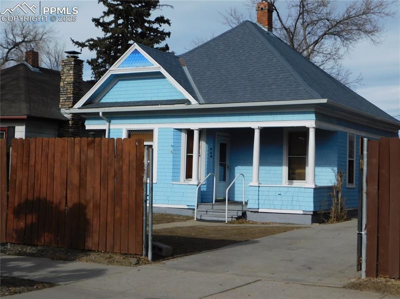 942 Costilla St, Colorado Springs, CO 80903