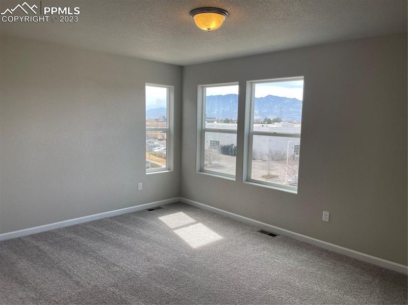 942 Petra Hts, Colorado Springs, CO 80916