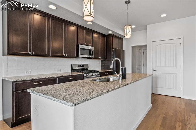 9425 Beaver Brook Dr, Colorado Springs, CO 80908