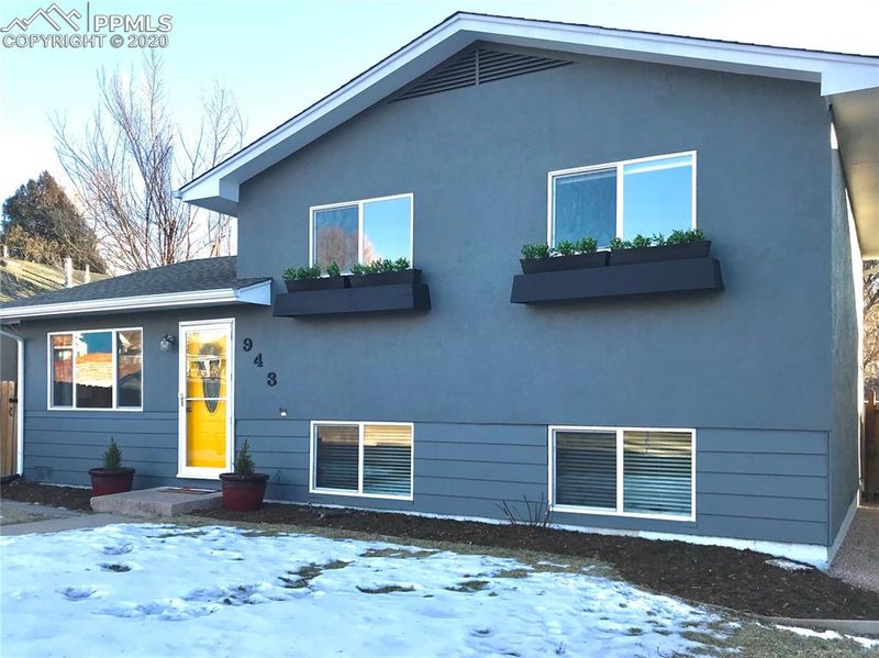 943 E Cimarron St, Colorado Springs, CO 80903