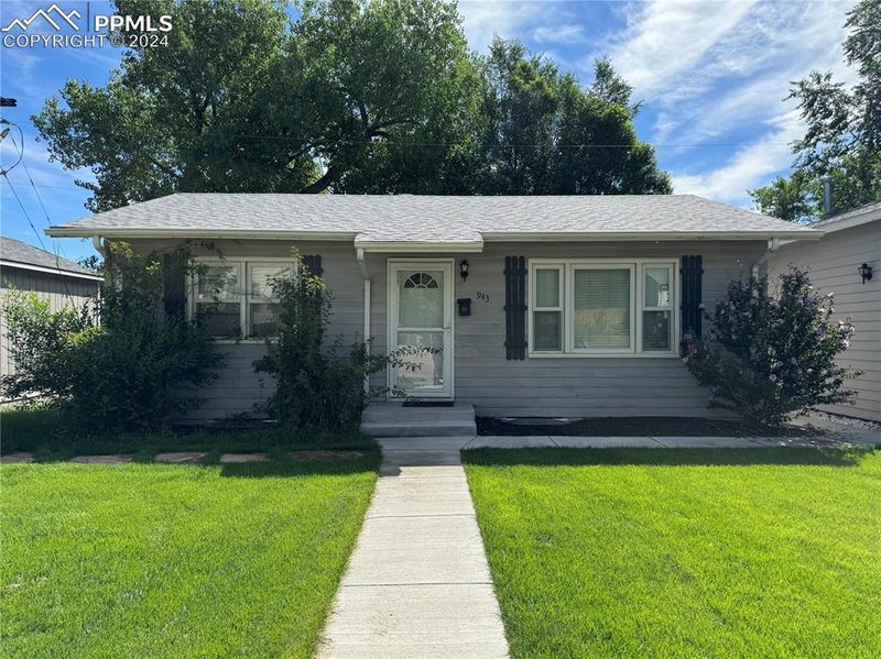 943 Raymond Pl, Colorado Springs, CO 80905