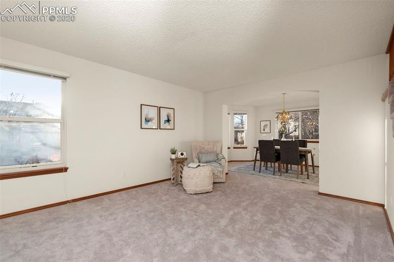 9435 Melbourne Dr, Colorado Springs, CO 80920
