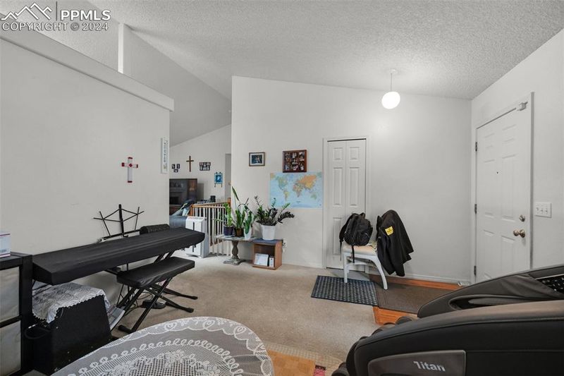 945 Ancestra Dr, Fountain, CO 80817