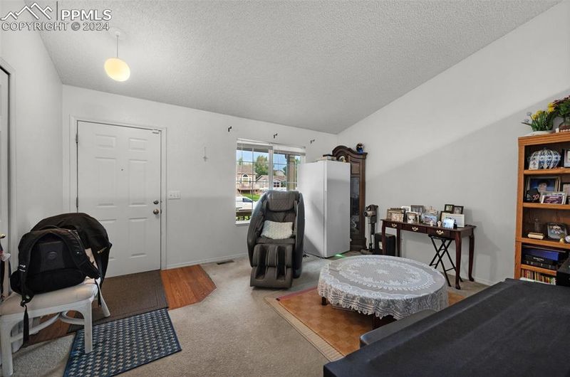 945 Ancestra Dr, Fountain, CO 80817
