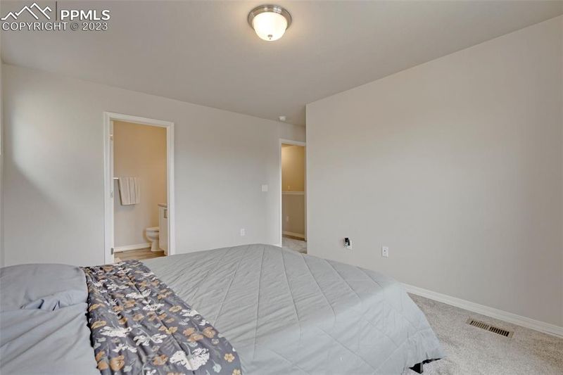 945 Technology Ct, Colorado Springs, CO 80915