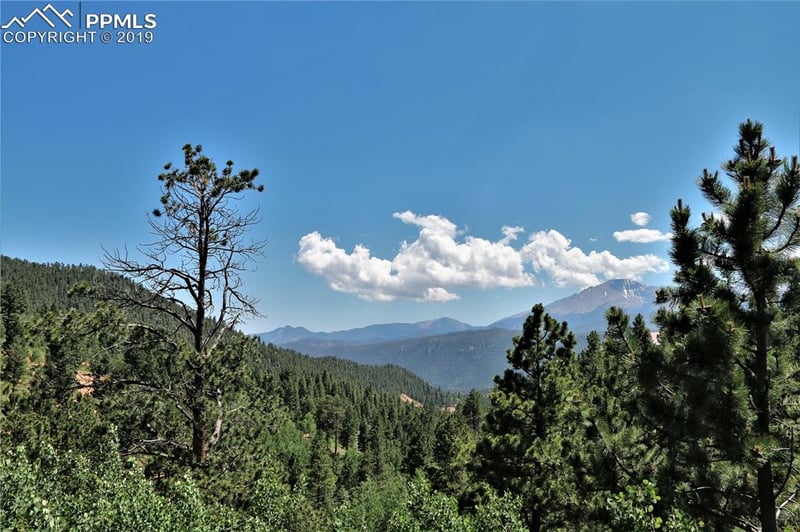 9450 Canyon Dr, Green Mountain Falls, CO 80819