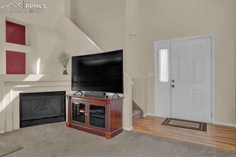 949 Square Dance Ln, Fountain, CO 80817