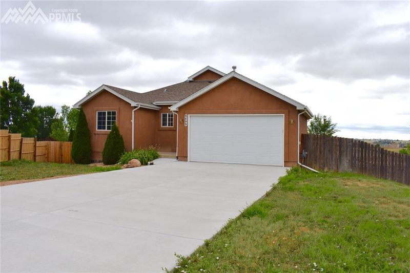 9499 Summer Meadows Dr, Colorado Springs, CO 80925