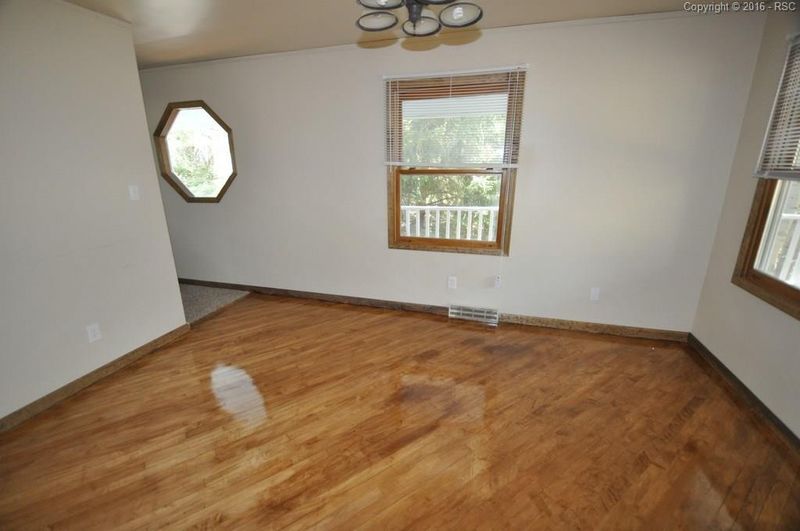 95 Knighthood Ln, Divide, CO 80814