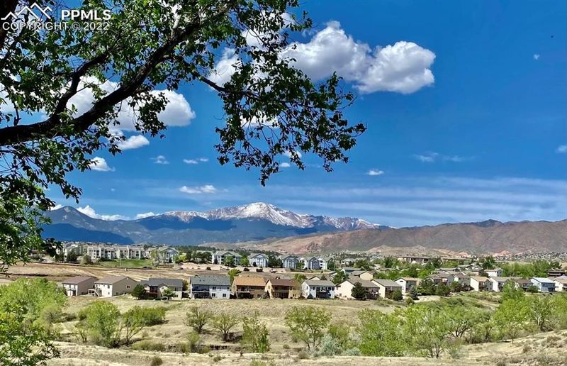 95 Saddlemountain Rd, Colorado Springs, CO 80919