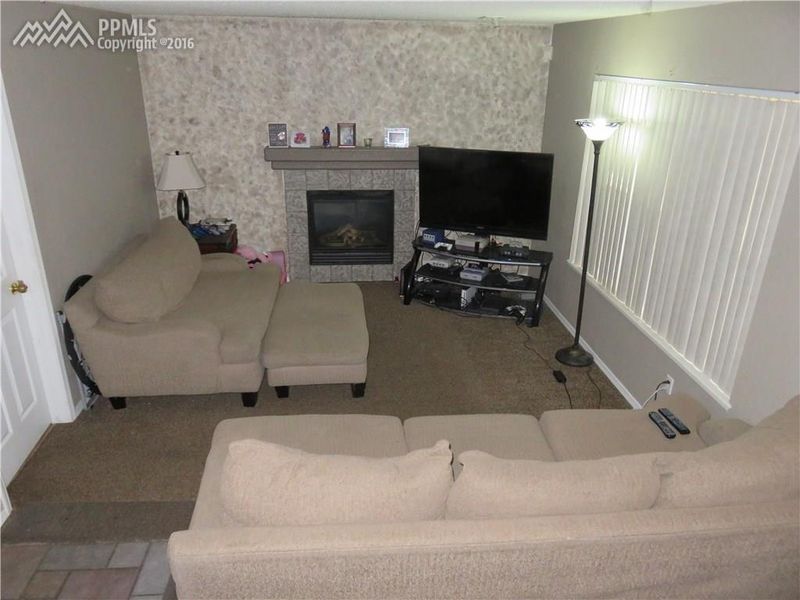 950 Ancestra Dr, Fountain, CO 80817