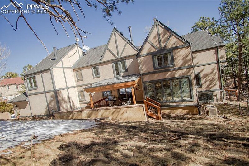 950 Genesis Pl, Colorado Springs, CO 80906