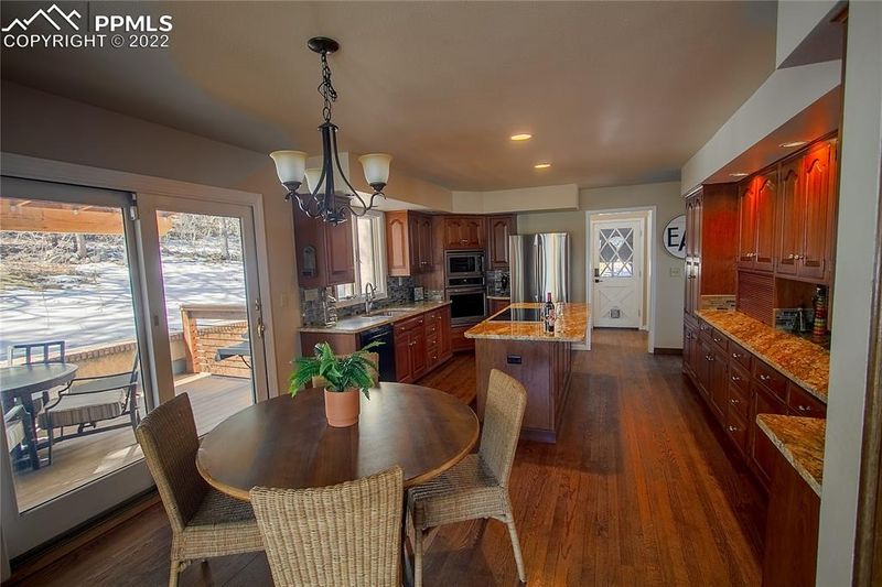 950 Genesis Pl, Colorado Springs, CO 80906