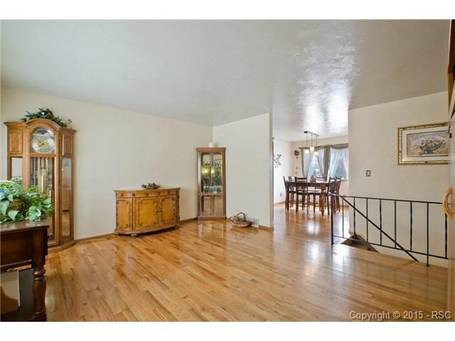 9515 Blue Grass Pl, Colorado Springs, CO 80925