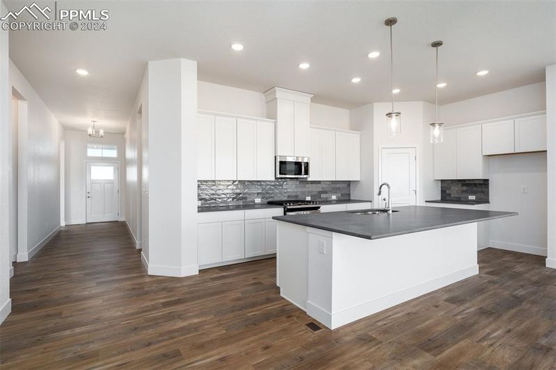 9529 Bugaboo Dr, Colorado Springs, CO 80924