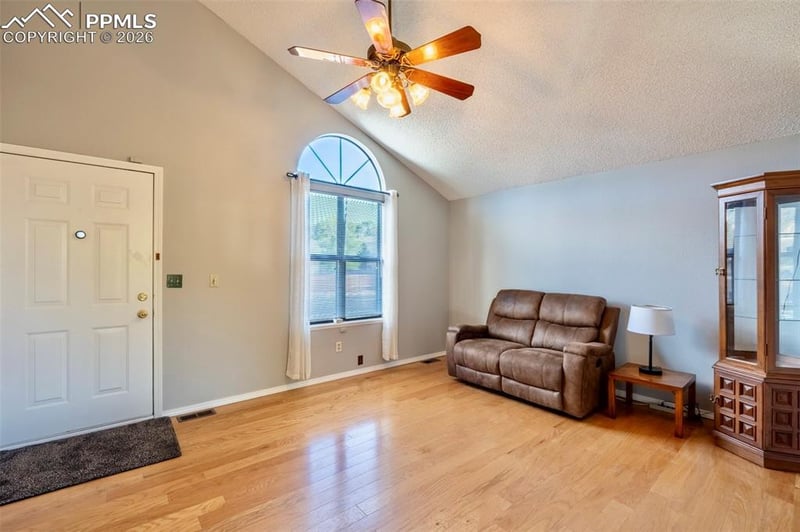 955 Crosstrail Dr, Colorado Springs, CO 80906