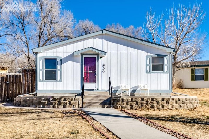 956 Desert Cir, Fountain, CO 80817