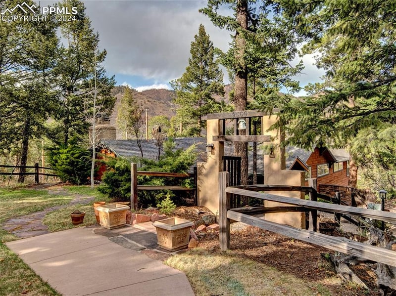 9560 Escondido Rd, Cascade, CO 80809
