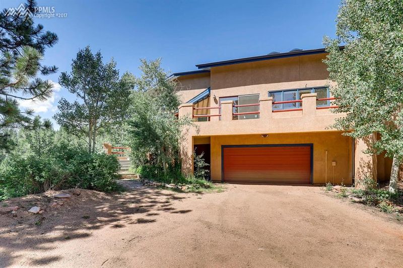 9570 Canyon Dr, Green Mountain Falls, CO 80819