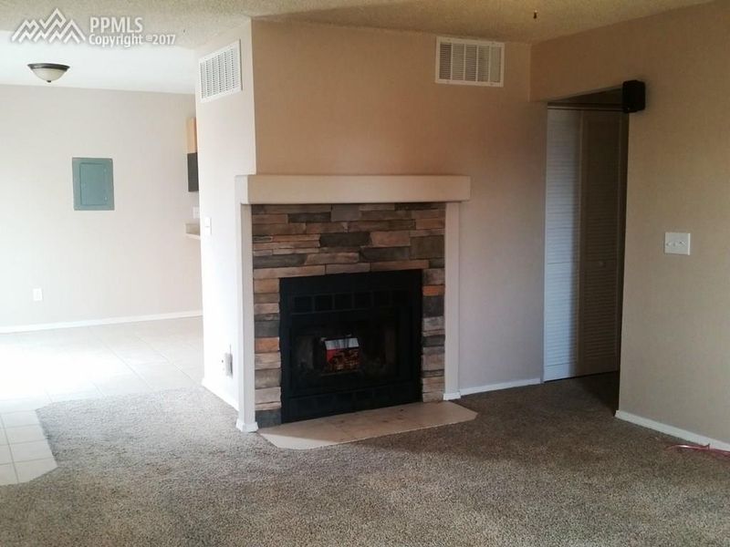 958 S Candlestar Loop, Fountain, CO 80817