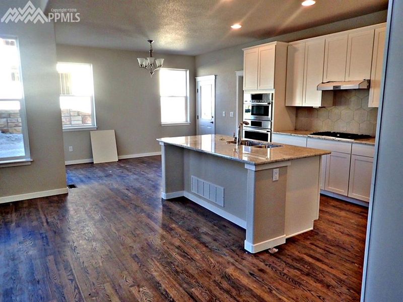 9599 Tutt Blvd, Colorado Springs, CO 80924
