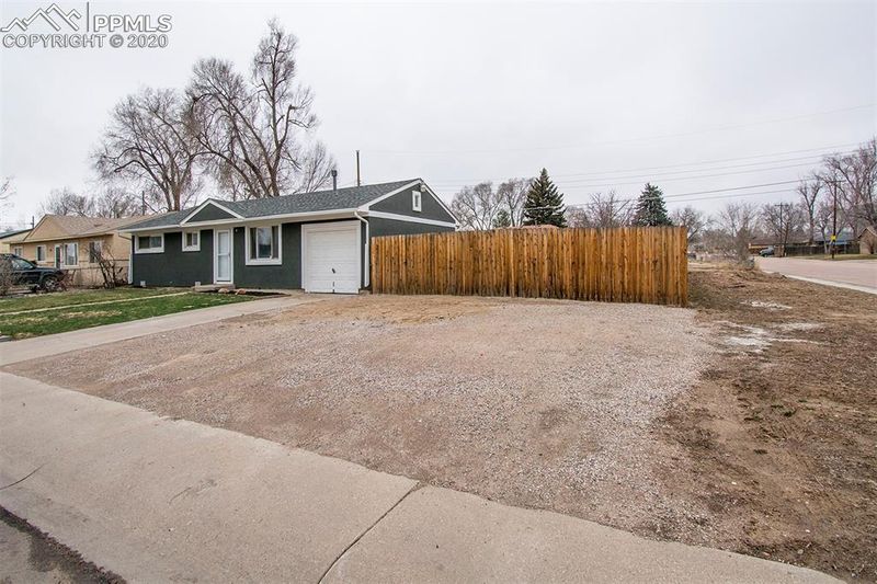 96 Jasper Dr, Colorado Springs, CO 80911