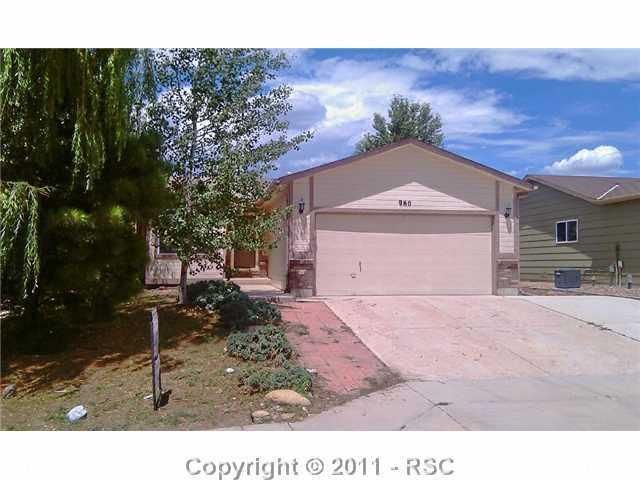 960 Ancestra Dr, Fountain, CO 80817