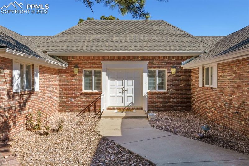 960 Genesis Pl, Colorado Springs, CO 80906