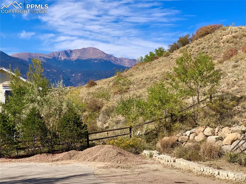 960 Mesa Valley Rd, Colorado Springs, CO 80907