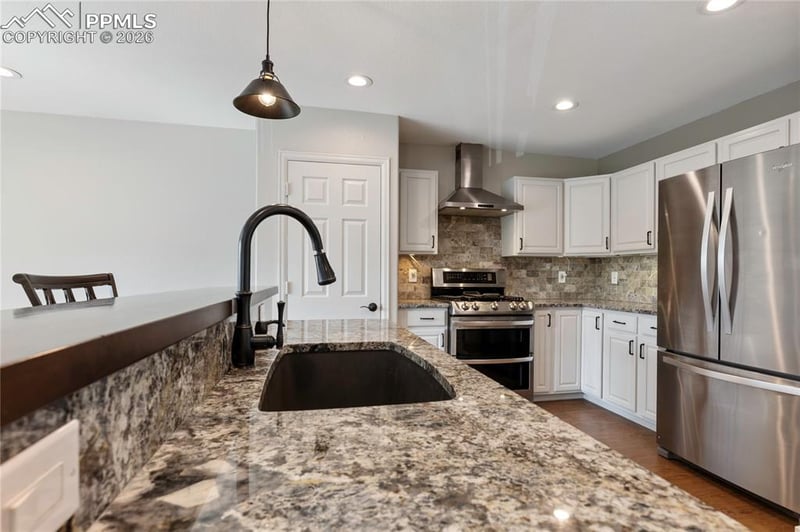 960 Ponderosa Way #B, Woodland Park, CO 80863