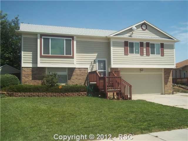 961 Daffodil St, Fountain, CO 80817