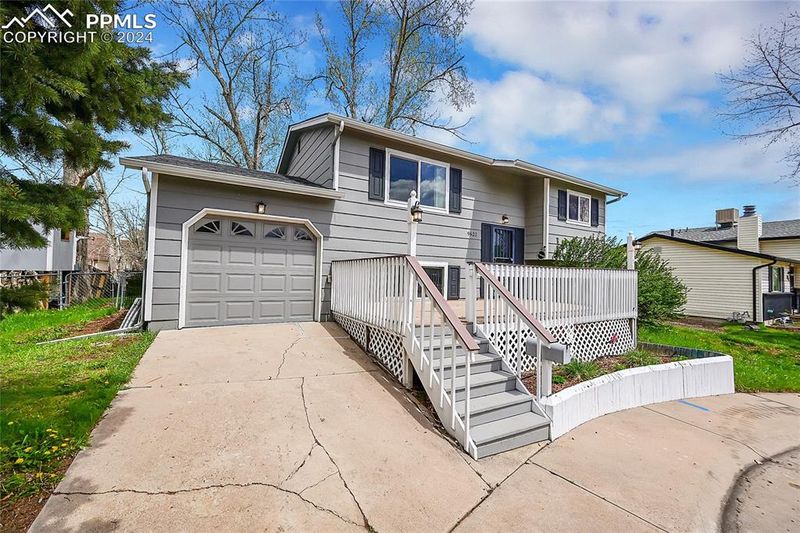 9621 W Lake Ave, Littleton, CO 80123