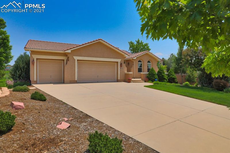 9645 Hollyleaf Ct, Colorado Springs, CO 80920