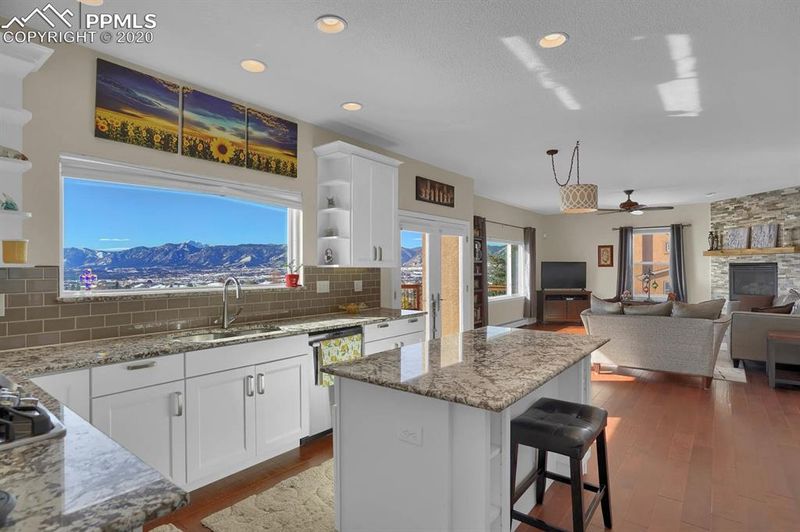 965 Bowstring Rd, Monument, CO 80132