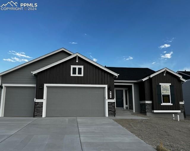 965 Rambling Oak Dr, Monument, CO 80132