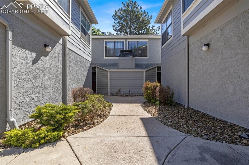 965 Tampico Ct, Colorado Springs, CO 80910