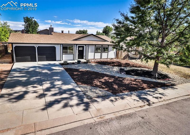 966 S Candlestar Loop, Fountain, CO 80817