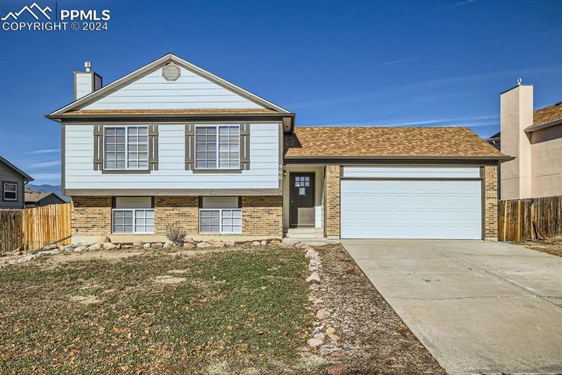 966 Daffodil St, Fountain, CO 80817