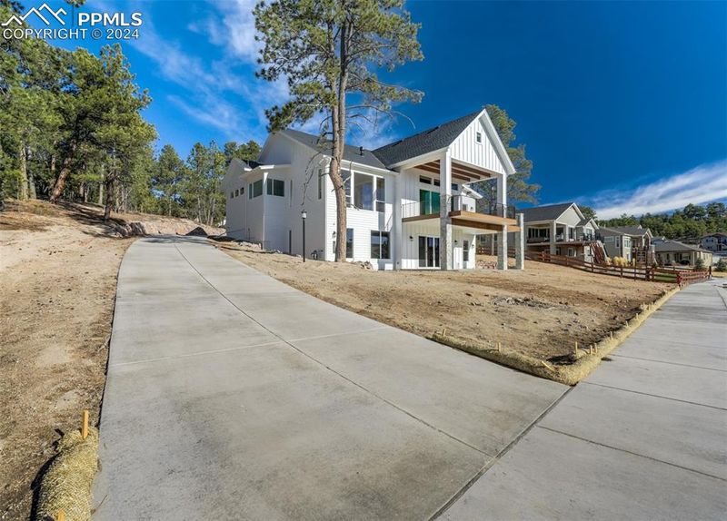 966 Panoramic Dr, Monument, CO 80132