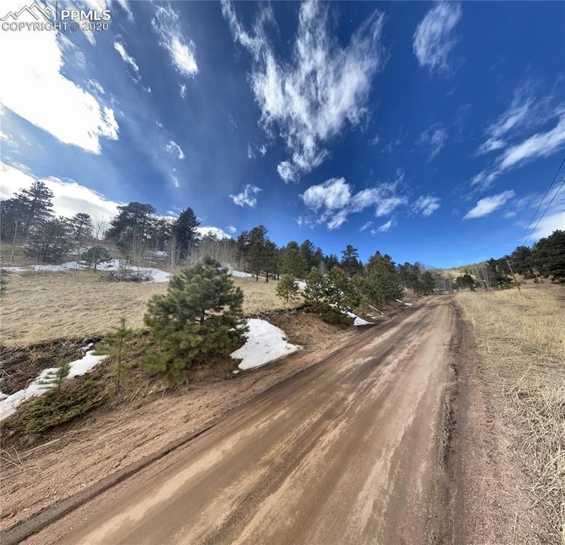 9680 Canyon Dr, Green Mountain Falls, CO 80819