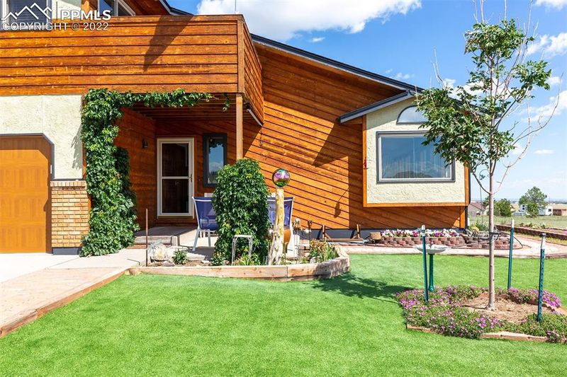 9685 Raygor Rd, Colorado Springs, CO 80908