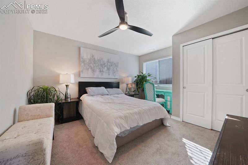 970 Grissom Dr, Colorado Springs, CO 80915