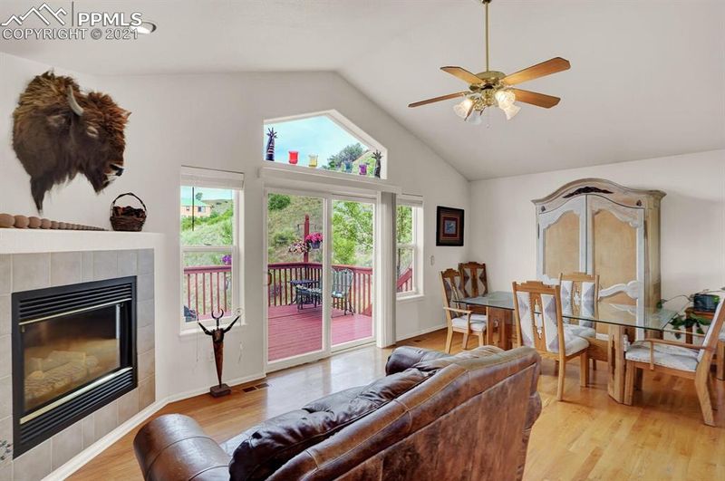 970 Mesa Valley Rd, Colorado Springs, CO 80907