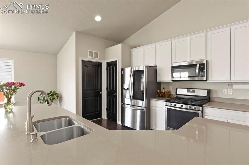 9734 Vistas Park Dr, Peyton, CO 80831