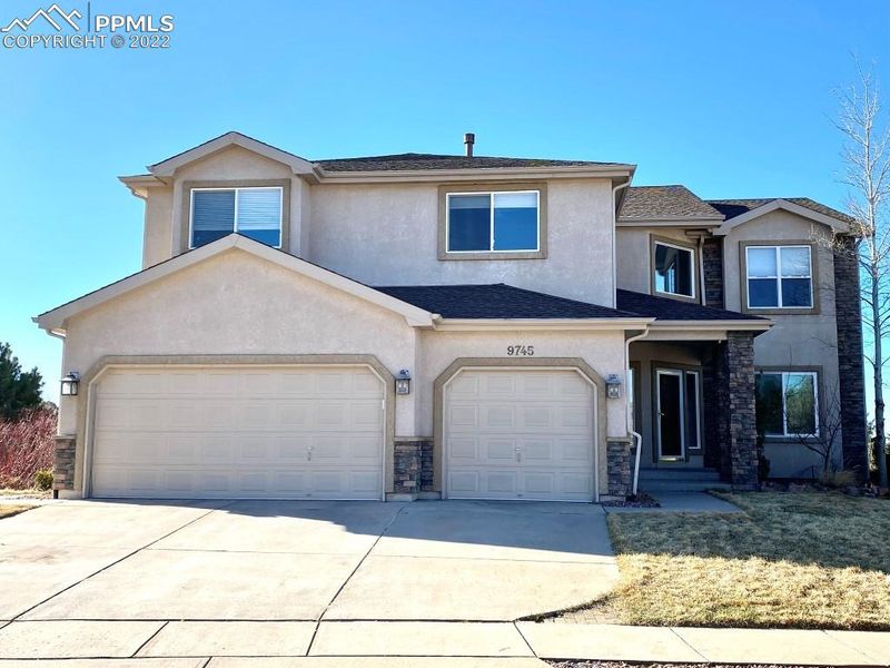 9745 Pleasanton Dr, Colorado Springs, CO 80920