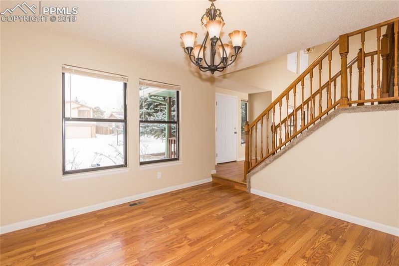 975 Hartell Dr, Colorado Springs, CO 80911