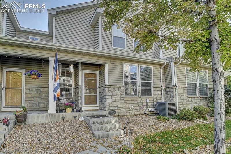 9758 Laredo St #33D, Commerce City, CO 80022