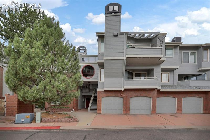 976 Acapulco Ct, Colorado Springs, CO 80910