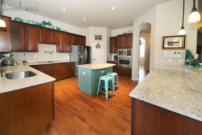 9806 Kings Canyon Dr, Peyton, CO 80831